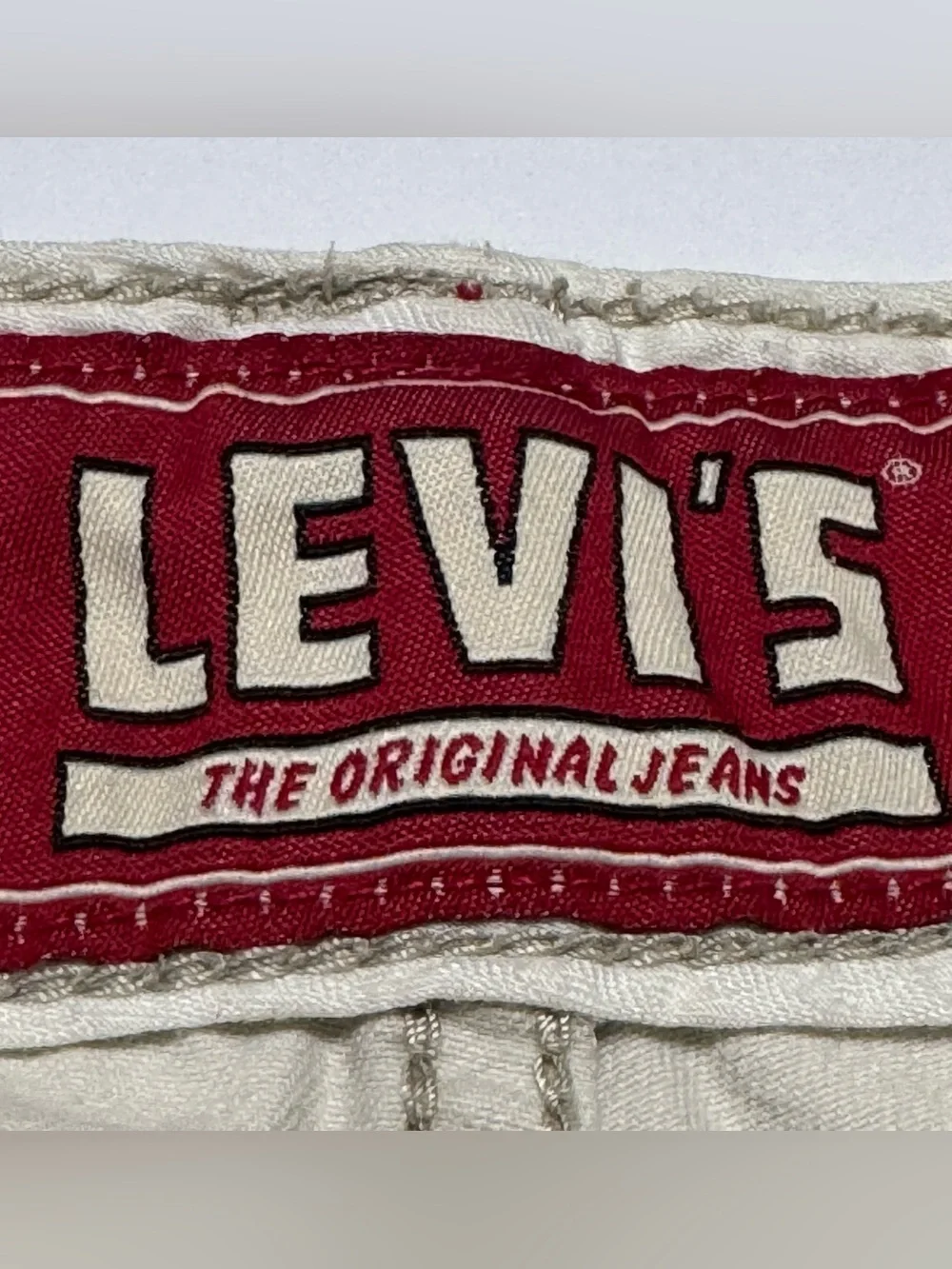 Vintage Levi’s Y2K Baggy Cargo Shorts
